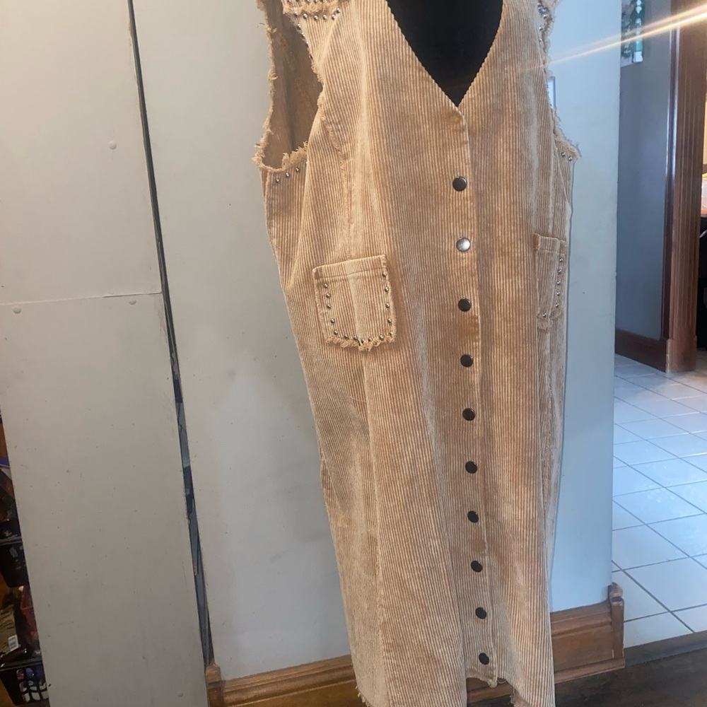 POL Corduroy Studded Western Maxi Vest with Pockets Tagged Medium Fits M to XL